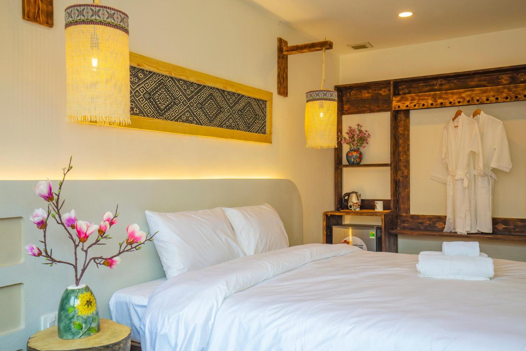 Mimosa Homestay Hanoi